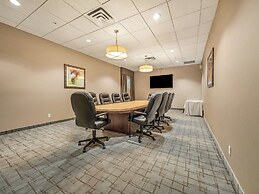 Holiday Inn Lethbridge by IHG
