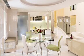 Regal Airport Hotel