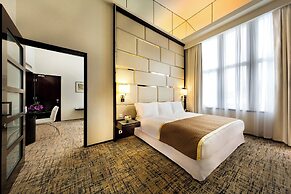 Regal Airport Hotel