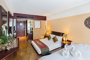 Regal Airport Hotel