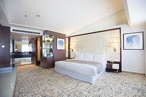 Regal Airport Hotel
