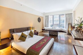 Regal Airport Hotel