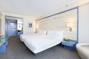 Regal Airport Hotel