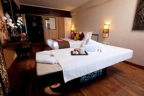 Regal Airport Hotel
