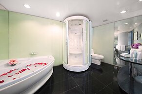 Regal Airport Hotel
