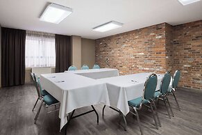 Travelodge by Wyndham Barrie
