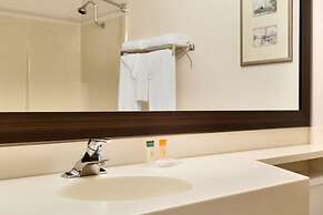 Travelodge by Wyndham North Bay