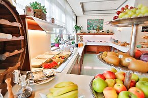 Best Living Hotel Arotel