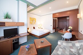 Best Living Hotel Arotel