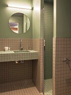 New Hotel Opera