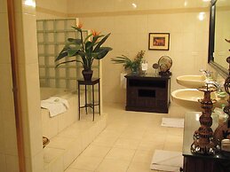 Graycliff Hotel And Restaurant