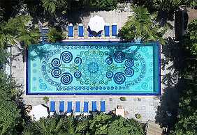 Graycliff Hotel And Restaurant