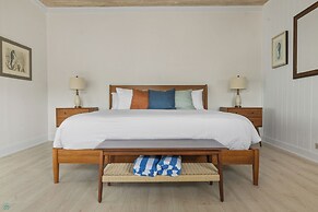 Romora Bay Resort & Marina