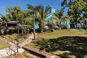 Romora Bay Resort & Marina