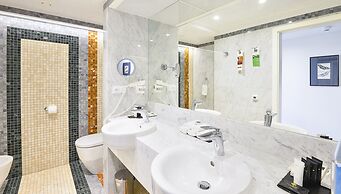 Hotel Savoy