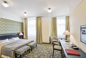 Hotel Savoy