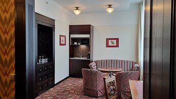 Hotel Savoy