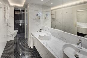 Hotel Savoy