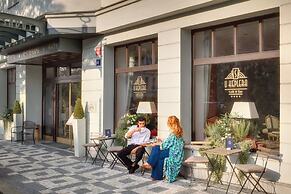 Hotel Savoy