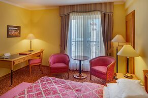 Hotel Savoy