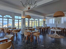 Paradise Art Hotel by Mr and Mrs White