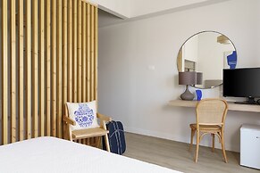 Paradise Art Hotel by Mr and Mrs White