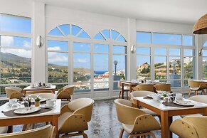 Paradise Art Hotel by Mr and Mrs White