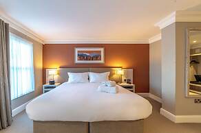 The Ro Hotel