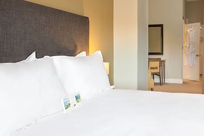 The Ro Hotel