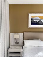 The Ro Hotel
