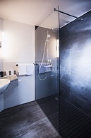 elaya frankfurt oberursel, Trademark Collection
