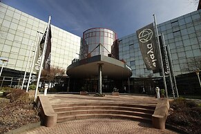 elaya frankfurt oberursel, Trademark Collection