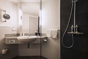 elaya frankfurt oberursel, Trademark Collection