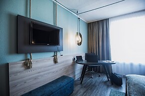 elaya frankfurt oberursel, Trademark Collection
