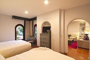 Alta Las Palomas Hotel