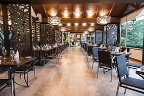 Camino Real Hotel