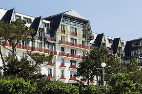 Hôtel Barrière l'Hermitage