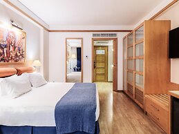 St Raphael Resort