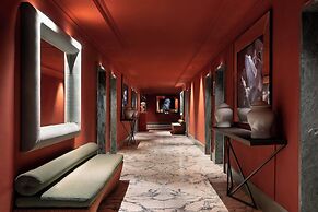 Sina Bernini Bristol, Autograph Collection