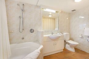 Tropic Towers Apartments