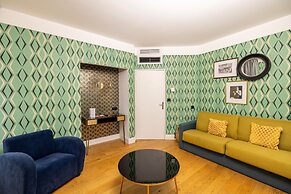 The Jay Hotel by HappyCulture