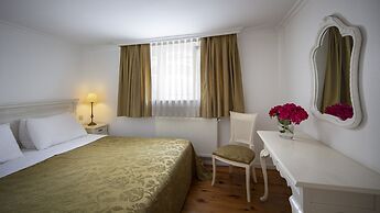 Hotel Sari Konak