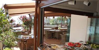 Hotel Sari Konak