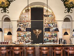 Raffles Hotel Le Royal