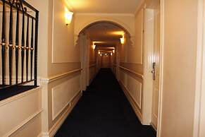 Canterbury International Hotel
