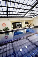 Canterbury International Hotel