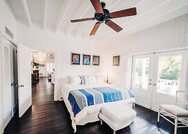 Pink Sands Resort