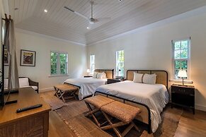 Pink Sands Resort