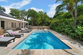 Pink Sands Resort