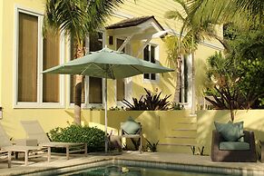 Pink Sands Resort